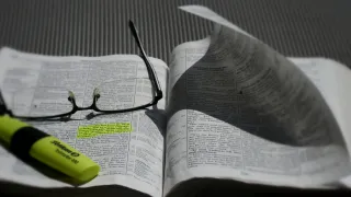 Bibel Brille Marker (Foto: pixabay.com) Bibel Brille Marker (Foto: pixabay.com)