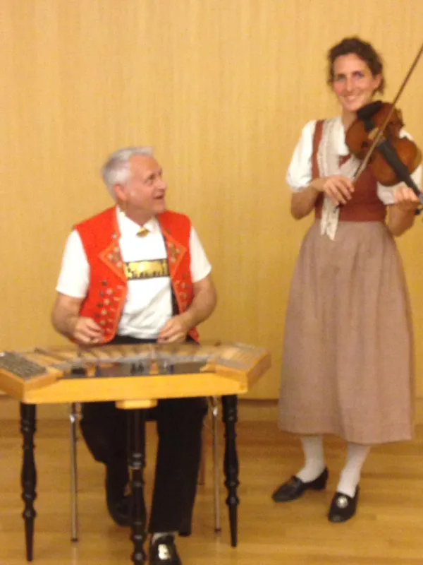 Maya Stieger und Werner Alder beim Treff 60plus (Foto: Jakob B&ouml;sch)